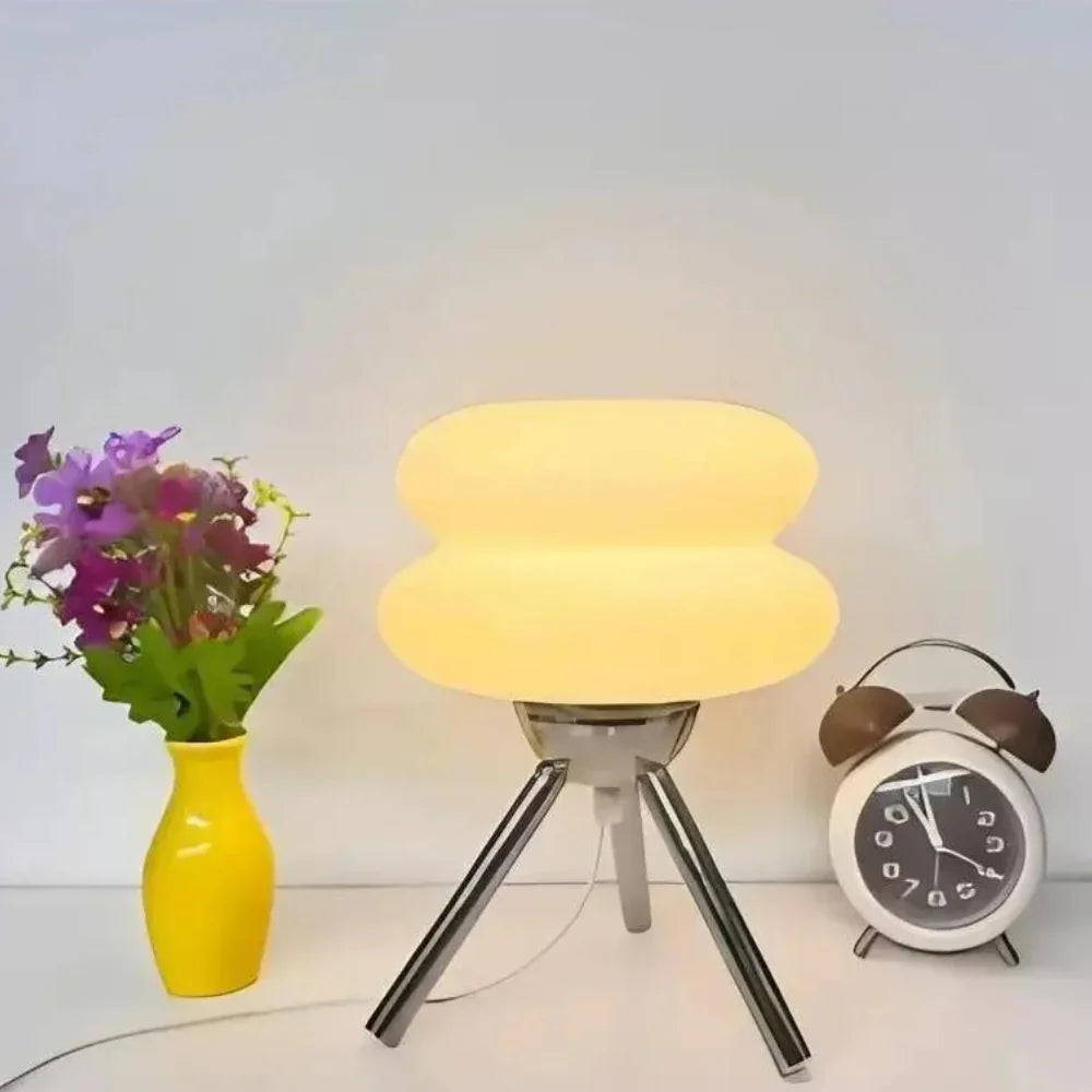 Bari - Bauhaus Table Lamp