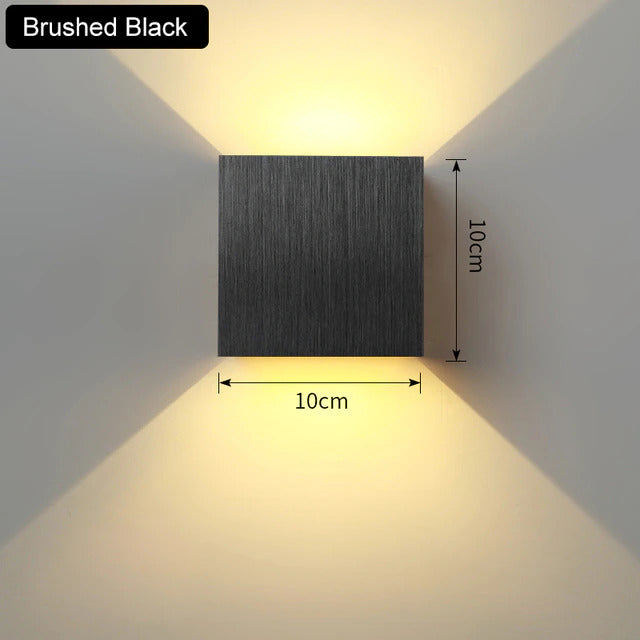 Elegant Wall Light