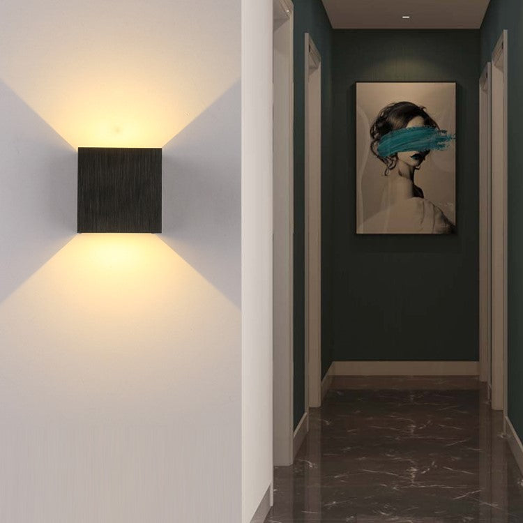 Elegant Wall Light