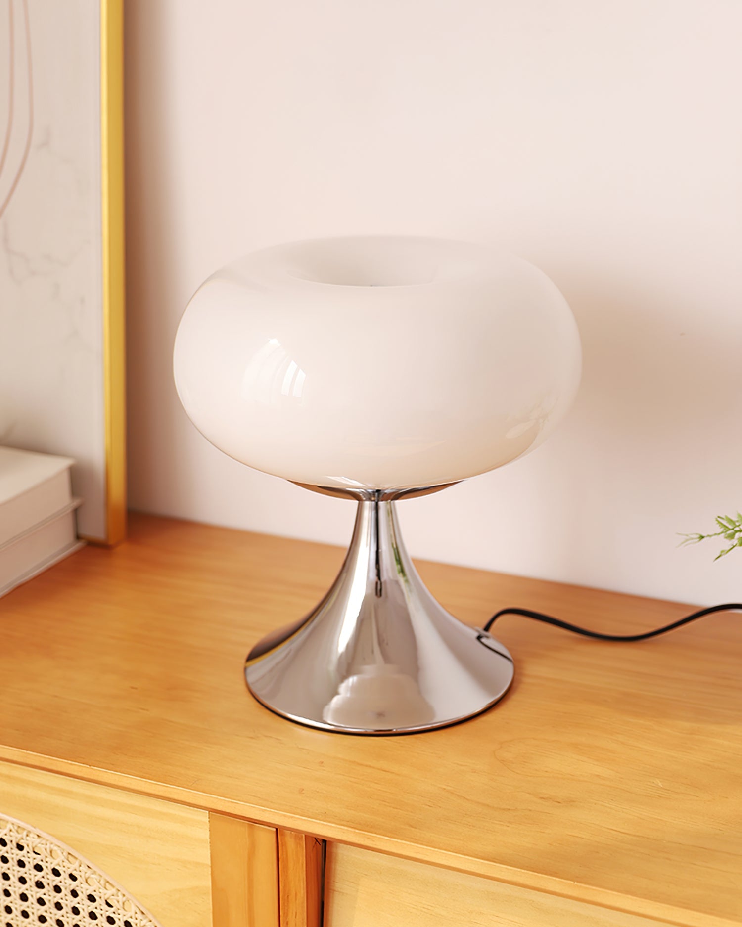 Pisa - Bauhaus Table Lamp