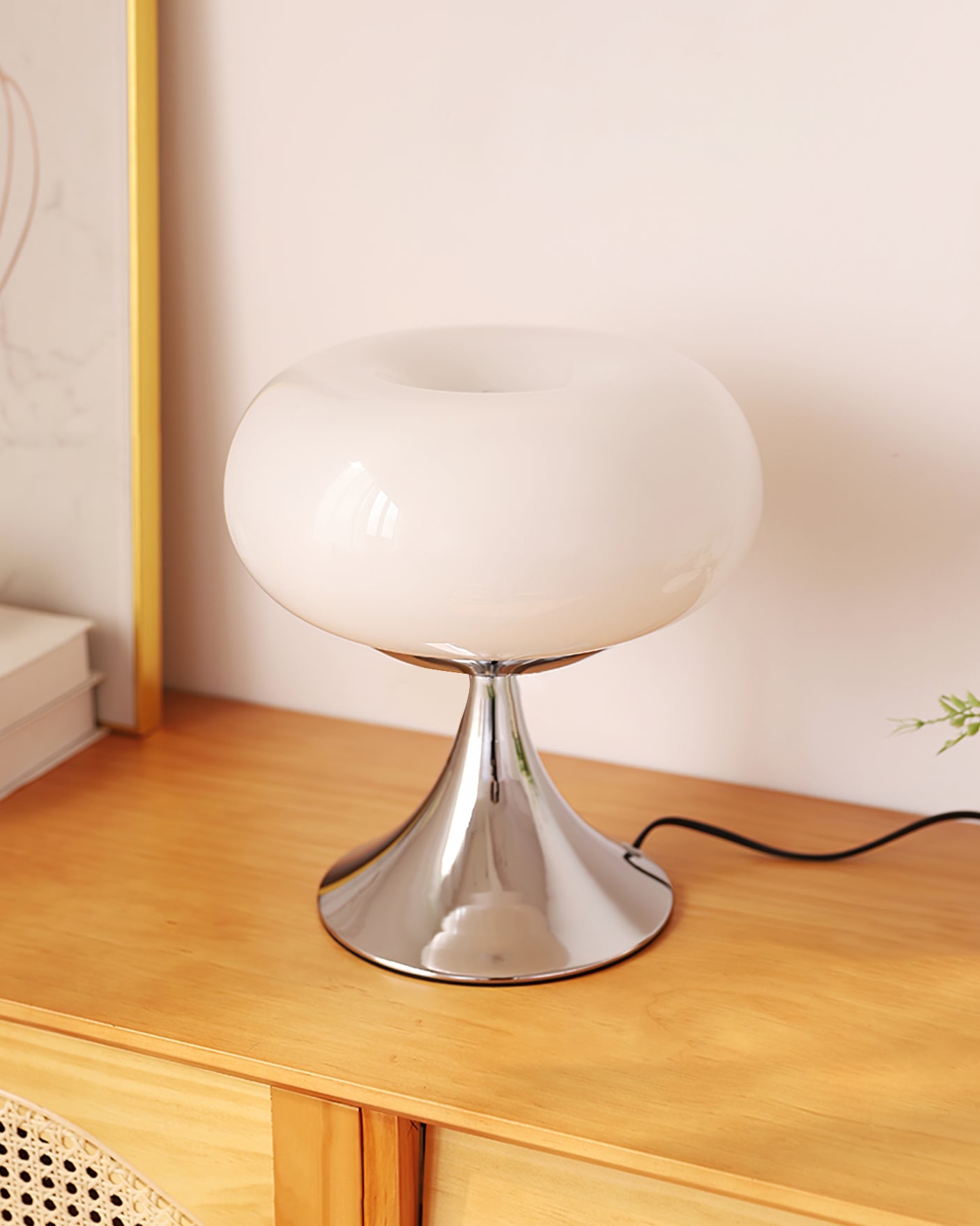 Pisa - Bauhaus Table Lamp