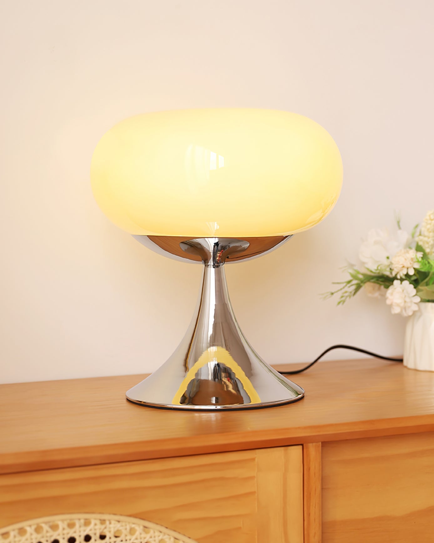 Pisa - Bauhaus Table Lamp